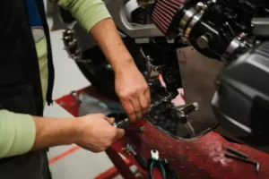 Transmission Issues: Symptoms and Solutions for Motorcyclists